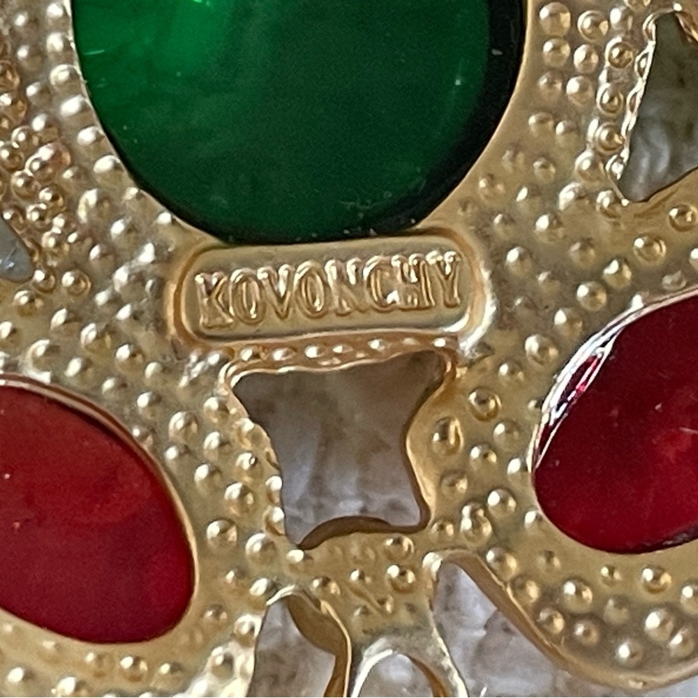 Vintage & Modern Brooch Collection, Gold, Reds,Greens, some stamped, 9 - Picture 11 of 11